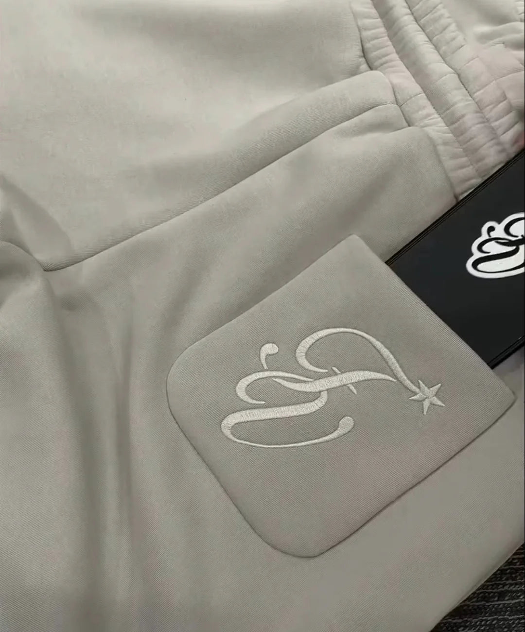 UrbnTrue™ - FV Double Waist Dresy